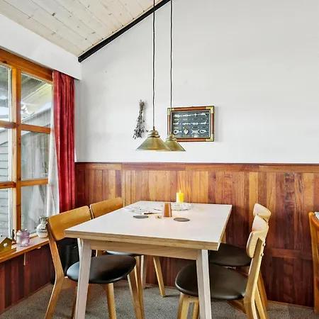 펜션 1 Bedroom Cozy In Munkebo