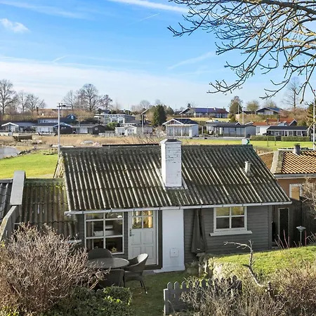 1 Bedroom Cozy In 펜션 *