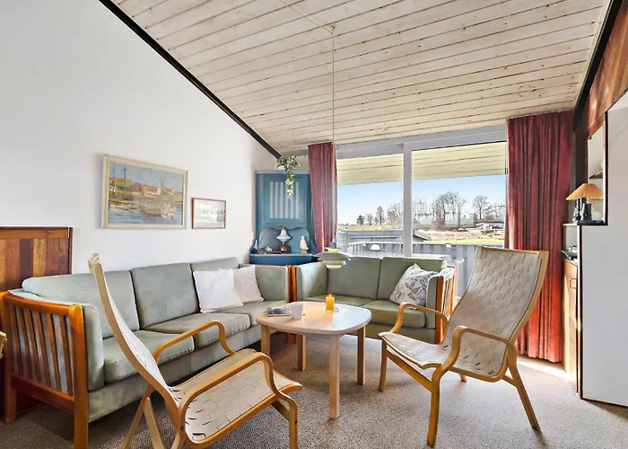 1 Bedroom Cozy In *